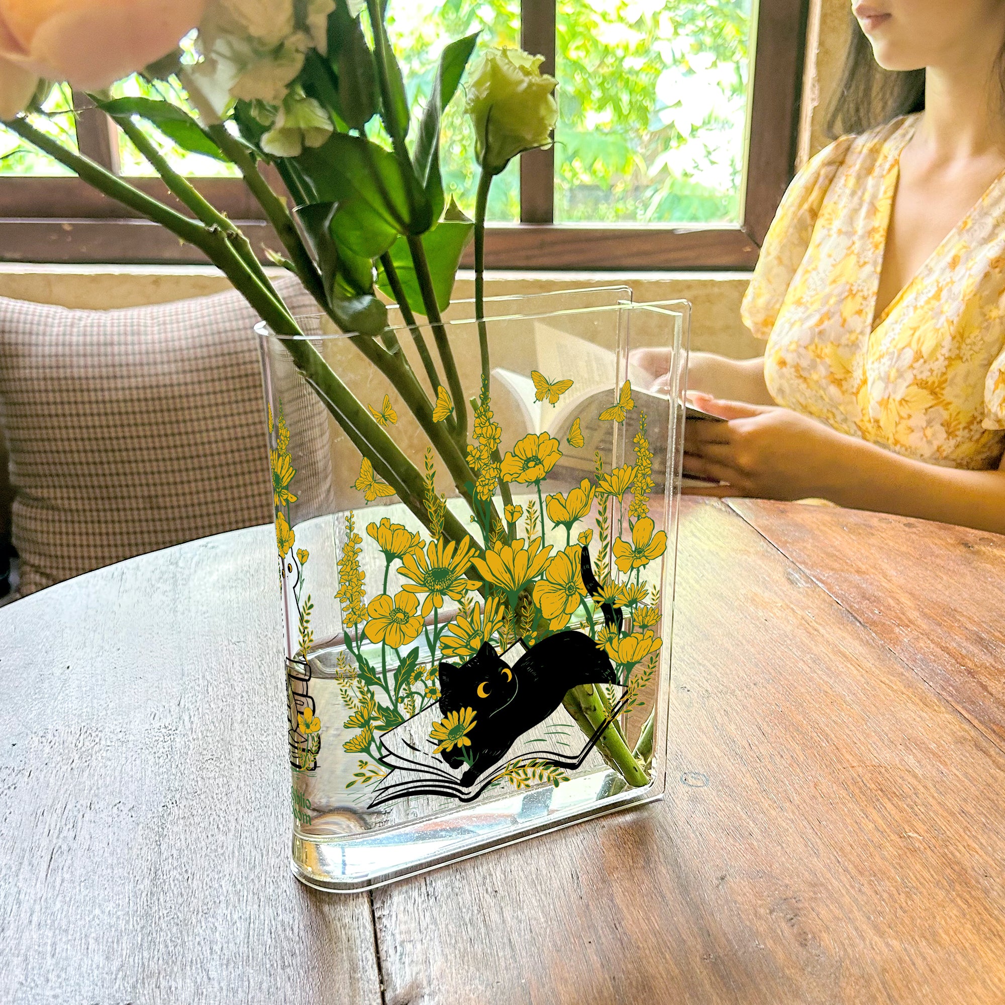 Cat Acrylic Book Vase