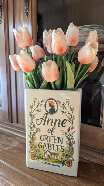 Anne of Green Gables Ceramic Book Vase 082124